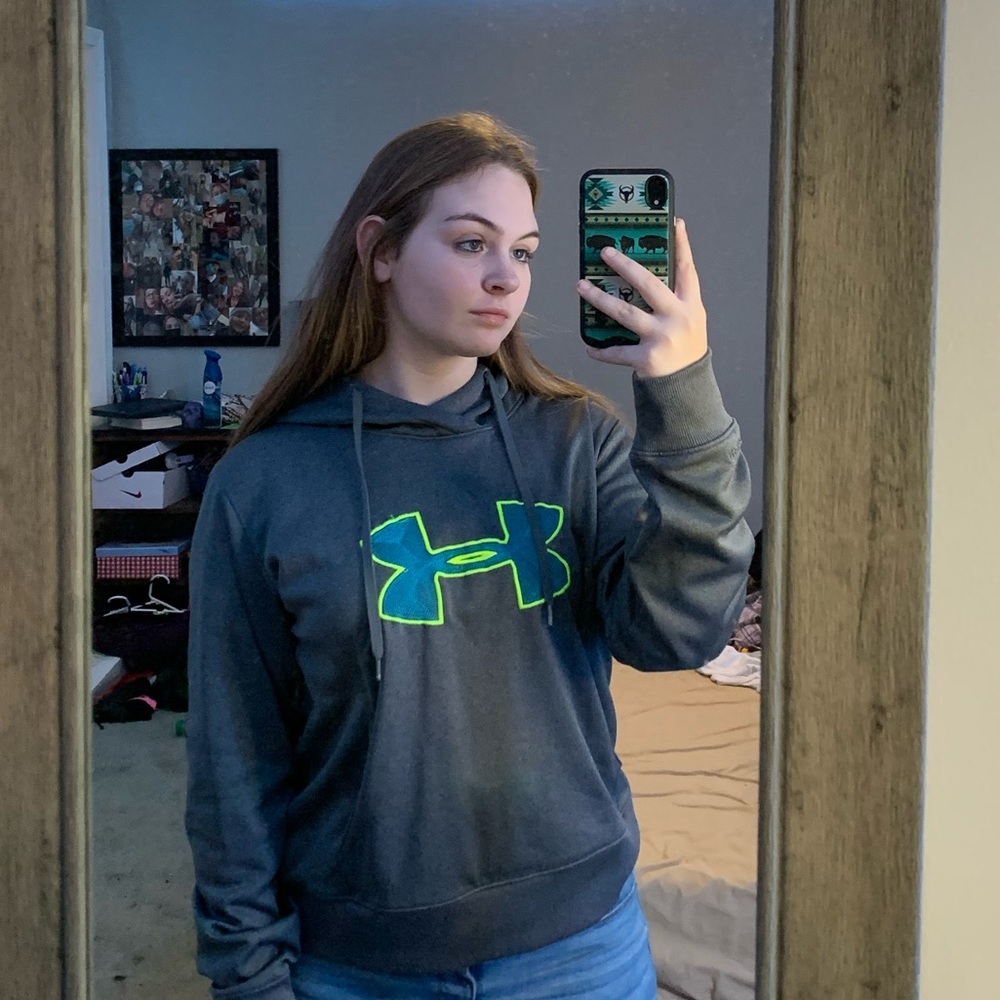 XL gray under armor hoodie